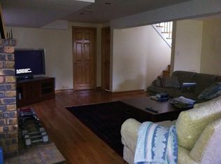 211 Valley View Dr, Wilmette, IL 60091