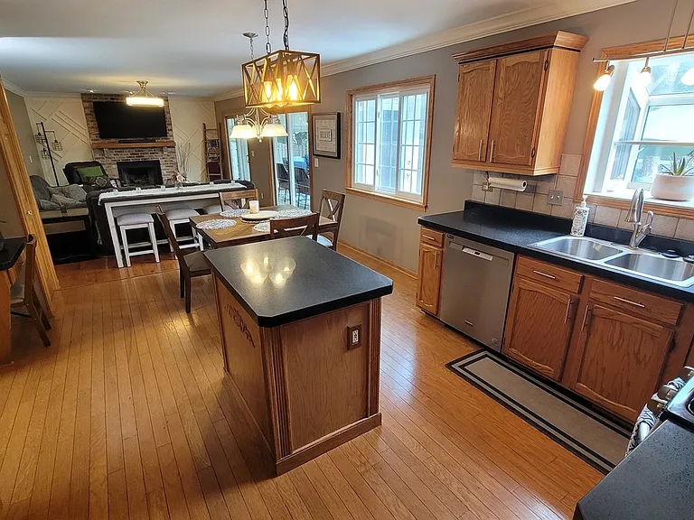 3885 Thornberry Way — Photo 51