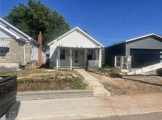 64 Beland Ave N, Hamilton, ON L8H 6C1