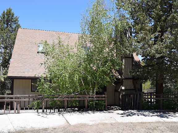 2nd image of 1312 Siskiyou Dr