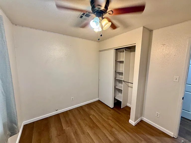 4590 W 19th Pl — Photo 10