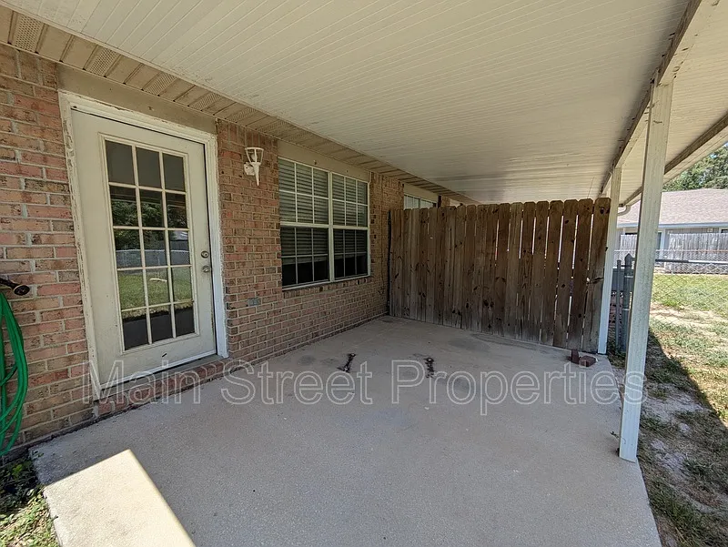 3359 Greenbriar Cir #B