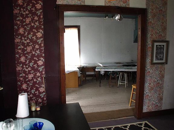5th image of 33 Cartwright Ave