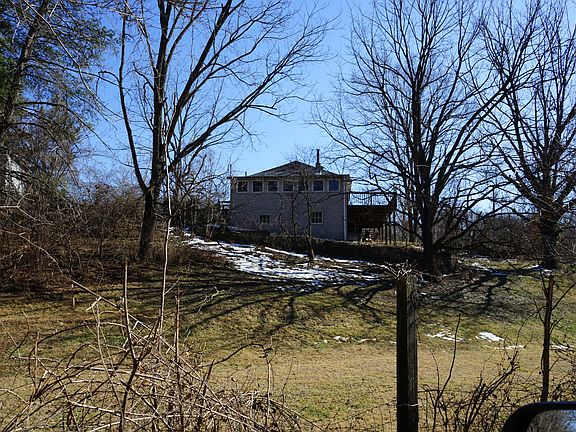 3rd image of 2230 Overlook Rd NE