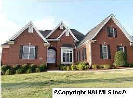1st image of 1001 Covemont Dr