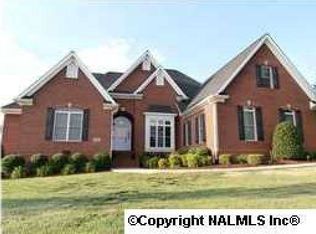 1001 Covemont Dr, Fayetteville, TN 37334