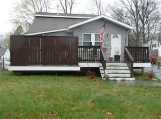 118 Eastern Ave, Woburn, MA 01801
