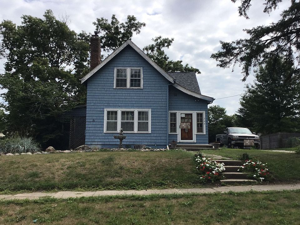 208 N D St, Indianola, IA 50125 Zillow