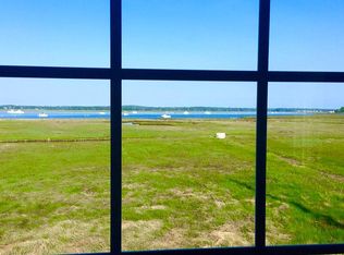 18 Johnson Ave, Hampton, NH 03842