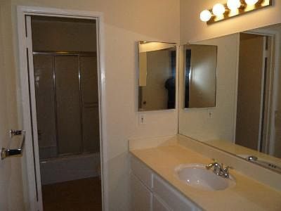 5th image of 12746 Pacific Ave APT 4
