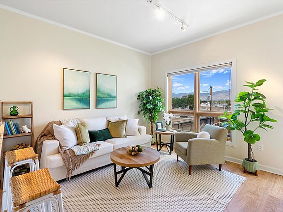 5th image of 110 Richmond Dr SE Unit 308