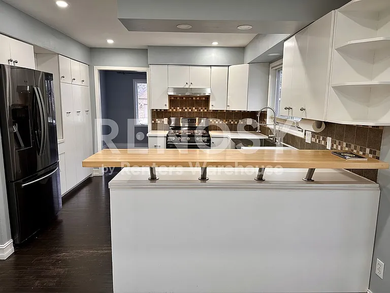 13808 Frontier Ln — Photo 8