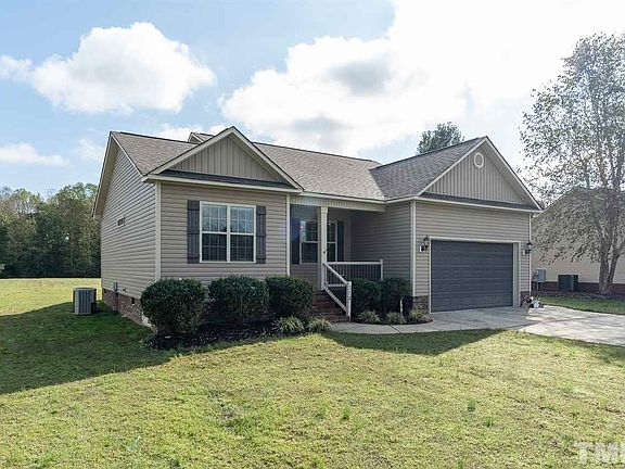 2nd image of 372 Pedernales Dr