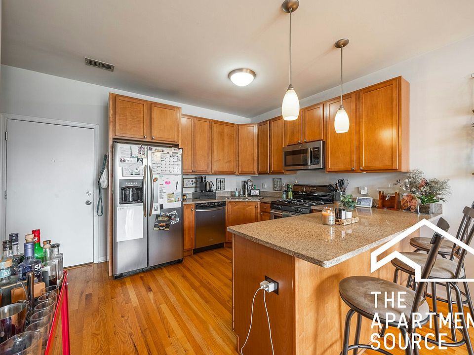 1st image of 3133 W Logan Blvd #3B