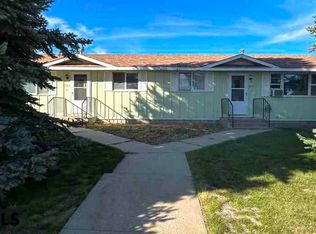 1950 Dogwood St, Gering, NE 69341