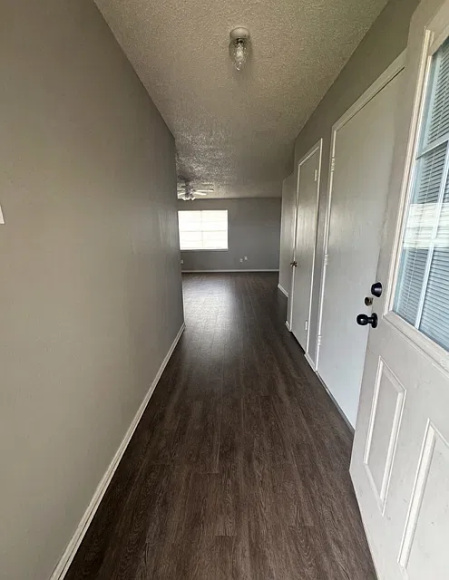 3 bed, 1257 sqft, $1,200 — Photo 2