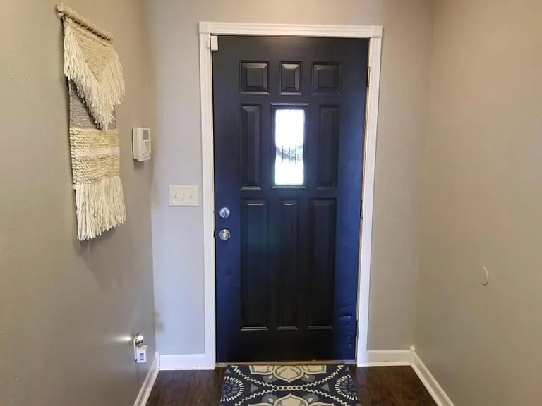 4595 S Park Ave — Photo 3