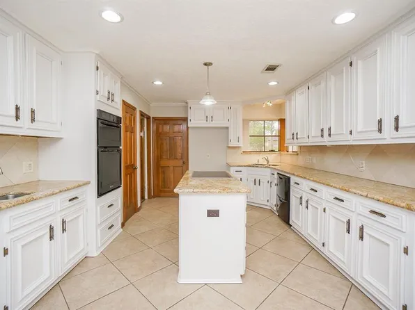 2918 E Elm Cir, Katy, TX 77493