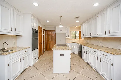 2918 E Elm Cir Photo 1