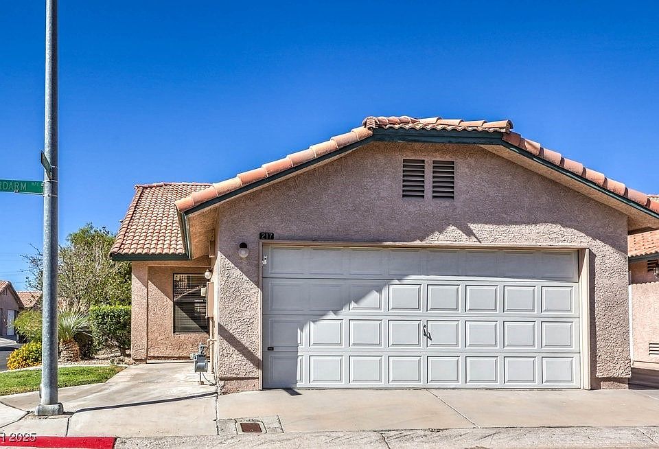 1st image of 217 Yardarm Way