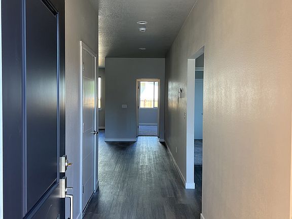 2nd image of 10607 NE 130th Ave