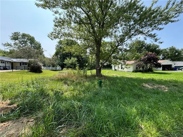 2764 Fairfax St, Streetsboro, OH 44241