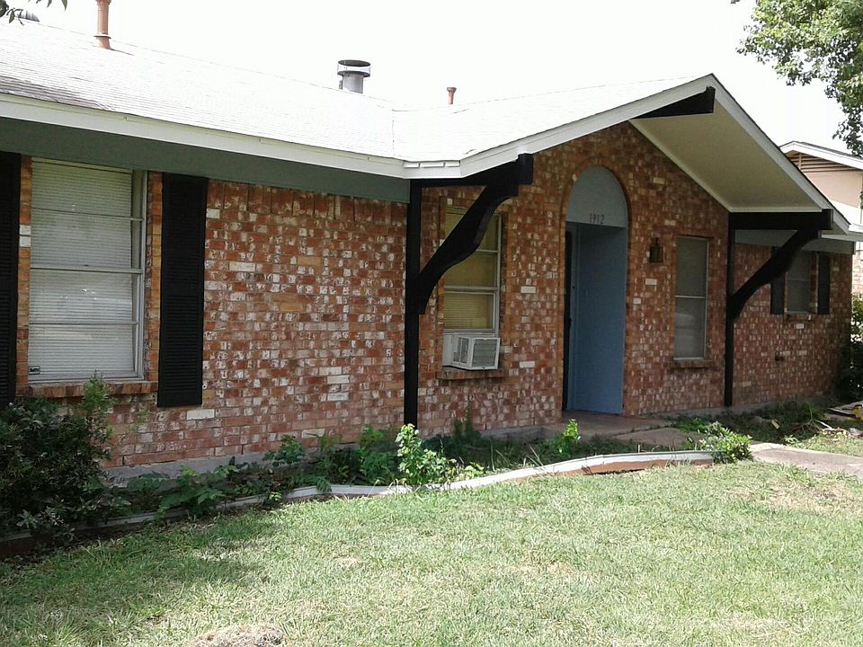 2nd image of 1912 Japonica Ln