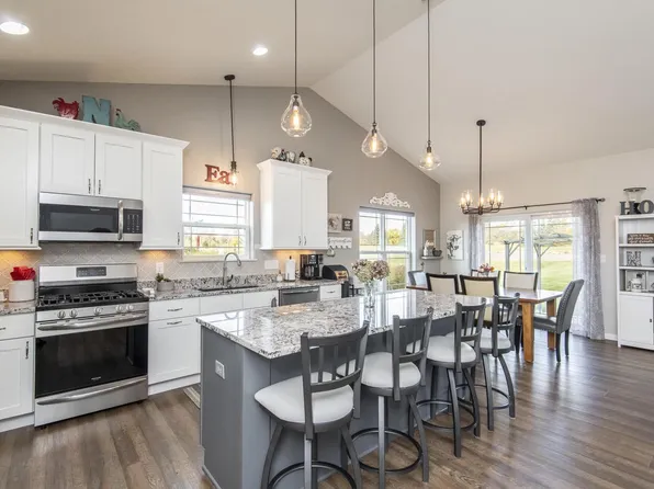 3074 Fairway View COURT #202, Hubertus, WI 53033