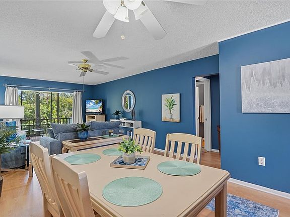 5th image of 1624 Stickney Point Rd APT 208