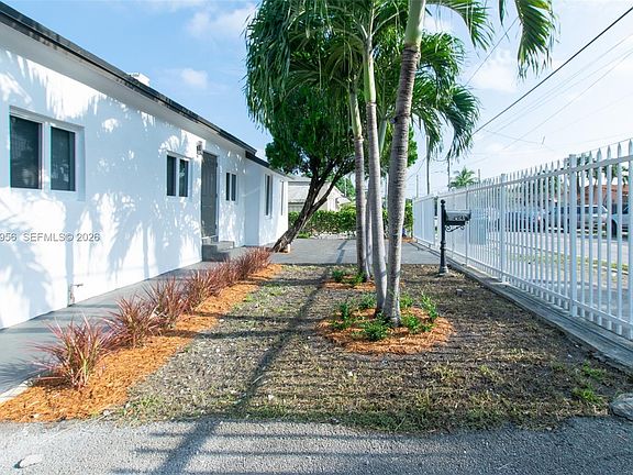 4th image of 2324 NW 14th Ave