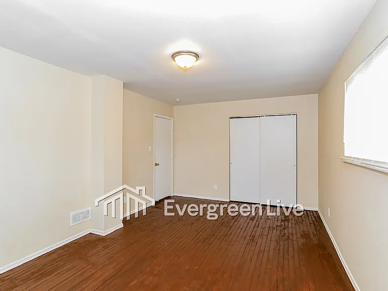 9269 Burgess Dr — Photo 10