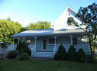 1022 Prospect St, Hancock, MI 49930