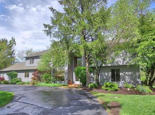 2645 Fairwood Dr, Pepper Pike, OH