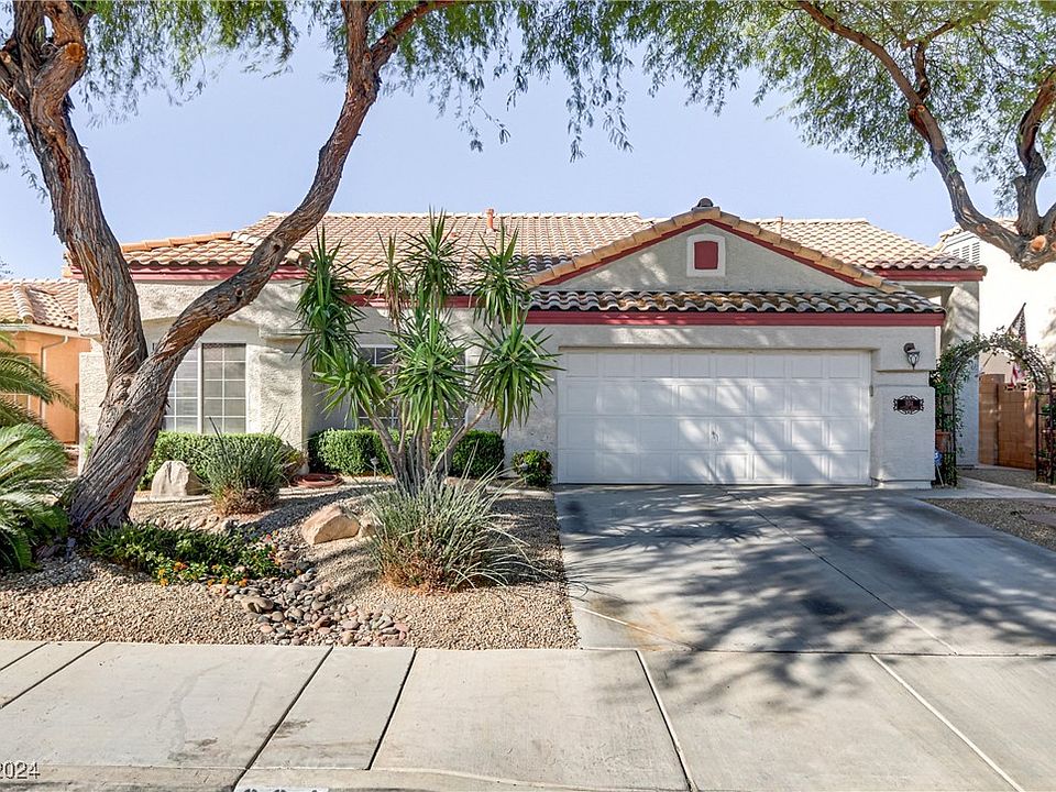 1st image of 934 Centaur Ave