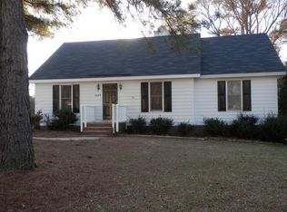 3609 Castlegate Dr, Raleigh, NC 27616