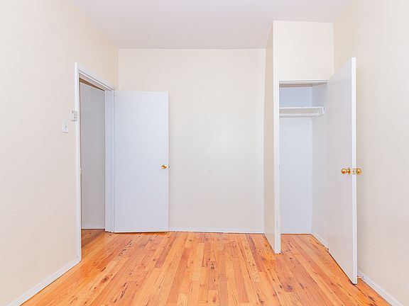 4th image of 134 Boerum St #Rf5