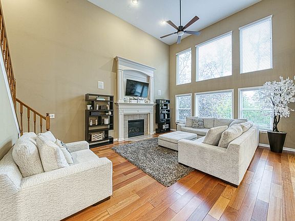 3rd image of 1408 Stoneyhollow Ct