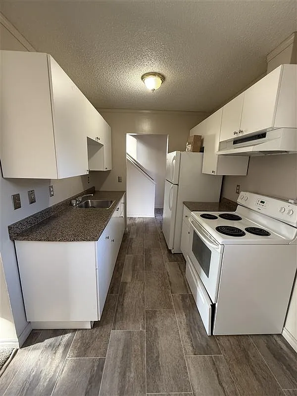 8333 29th Ave NW photo 1