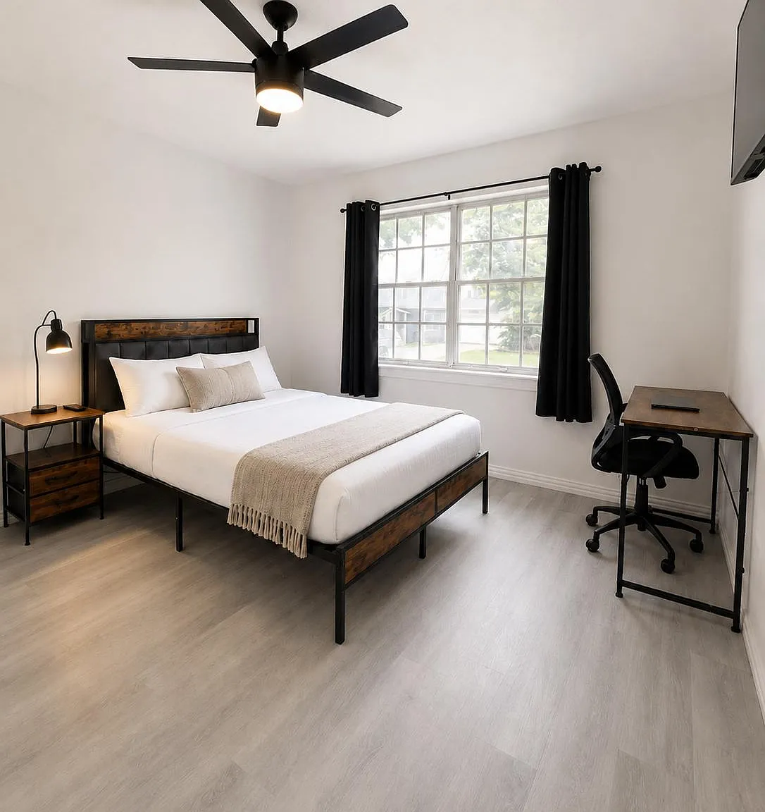 4 bed, 3.0 bath, 2108 sqft, $849 — Photo 1
