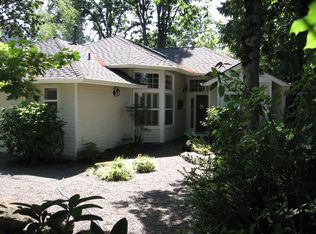 5570 Royal Oaks Dr, Lake Oswego, OR 97035