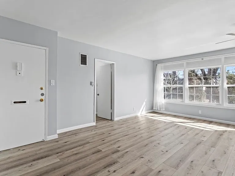 2551 8th Ave #9 — Photo 7