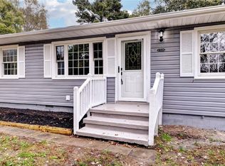 2505 Low Ground Rd, Hayes, VA 23072