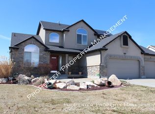 2002 S Chelemes Way, Clearfield, UT 84015