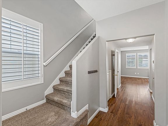 4th image of 171 Wayfield Dr