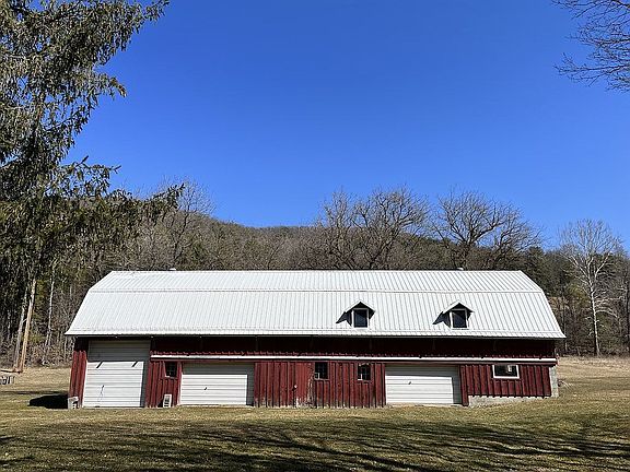 barn