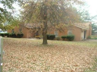 1901 Stonewall St, Union City, TN 38261