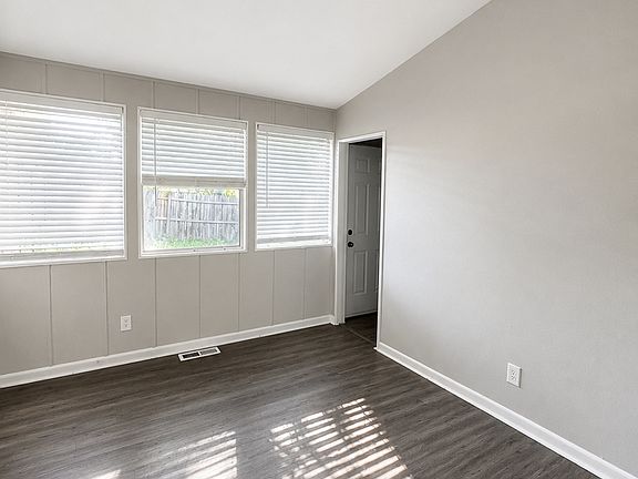 4th image of 10448 Halls Ferry Rd