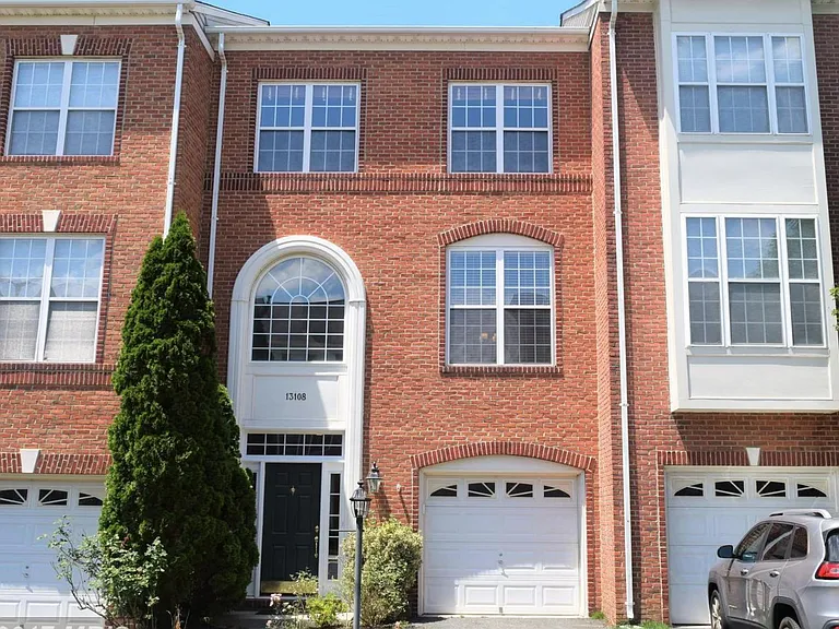 13108 Park Crescent Cir — Photo 2