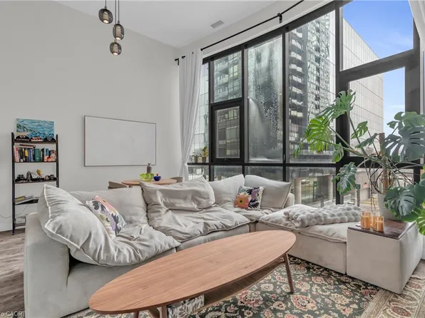 100 Garment St #216, Kitchener, ON N2G 0C3