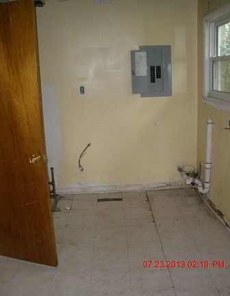 5th image of 15001 S Western Ave